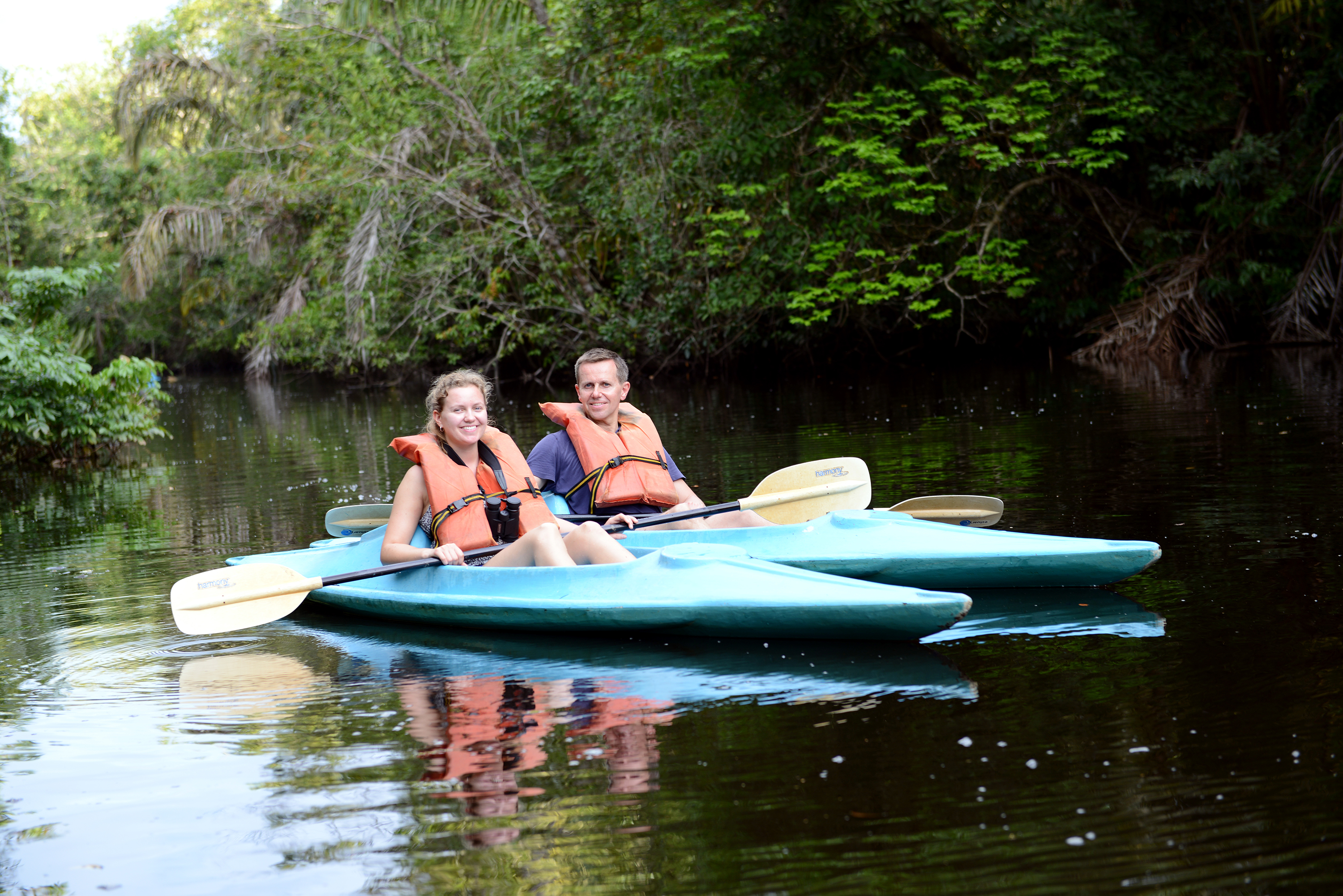 costa rica - tortuguero national park_kano_mennesker_02