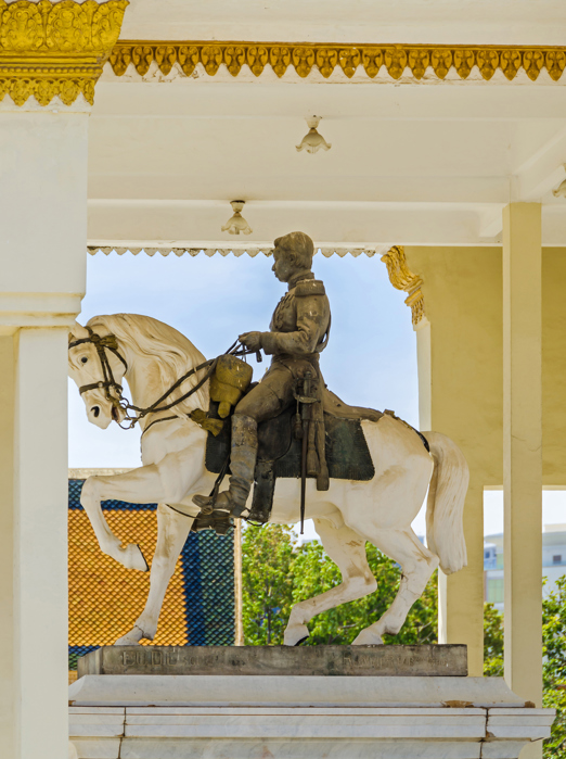 Phnom Penh Royal Palace Statue 216447563