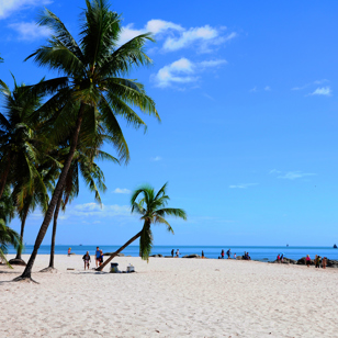 Her fra er der god tid til at stikke tæerne i sandet og nyde de bedste sider af Thailand.