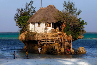 White Sand Luxury Villas And Spa Rock Restaurant