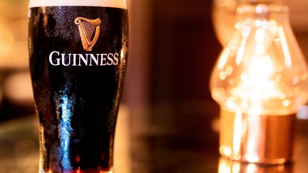 Da Vincis Hotel Bar 01