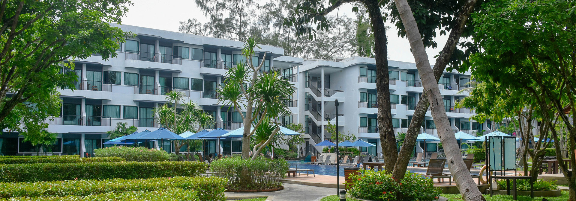 Holiday Style Ao Nang Beach Resort Krabi Garden 02