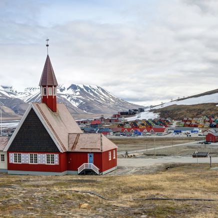 ...hvor vi bl.a. besøger kirken på en byvandring. 