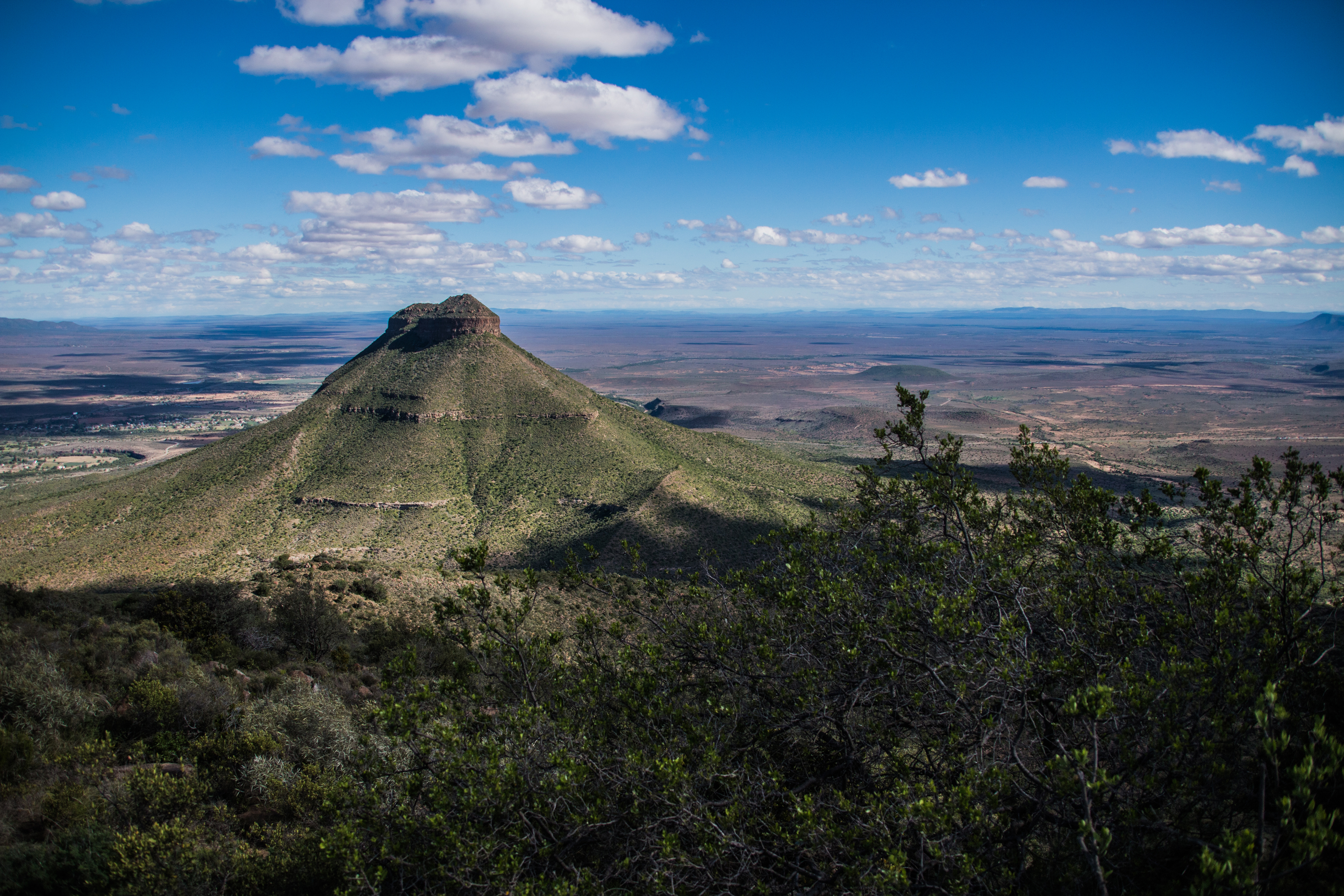 Mountain Valley Of Desolation Matjiesfontein