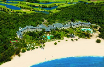 I slutter ferien af med badeferie på Dalit-stranden i Tuaran.