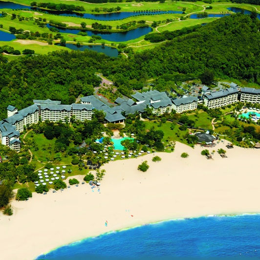 I slutter ferien af med badeferie på Dalit-stranden i Tuaran.