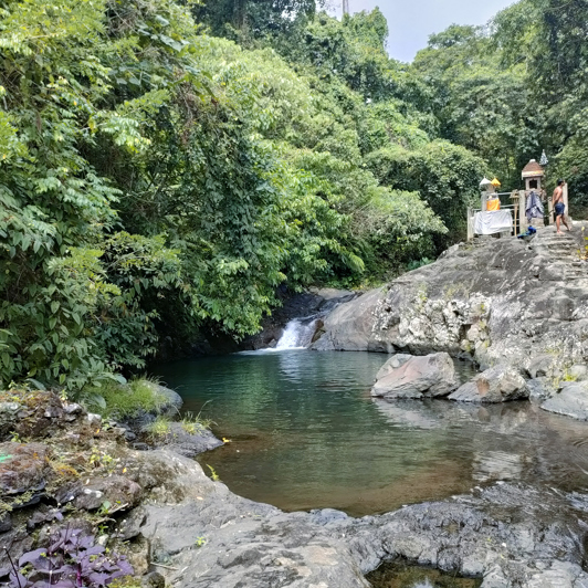 bali - Aling Aling_vandfald_Kids Slide 01