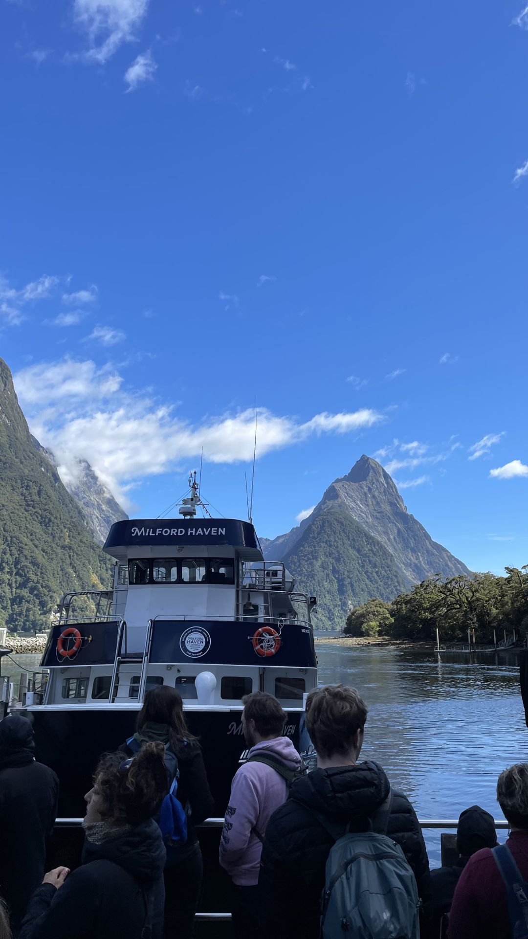 milford sound line
