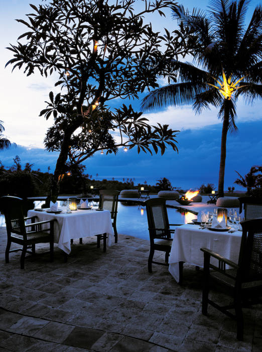 bali - lovina - the damai resort_restaurant