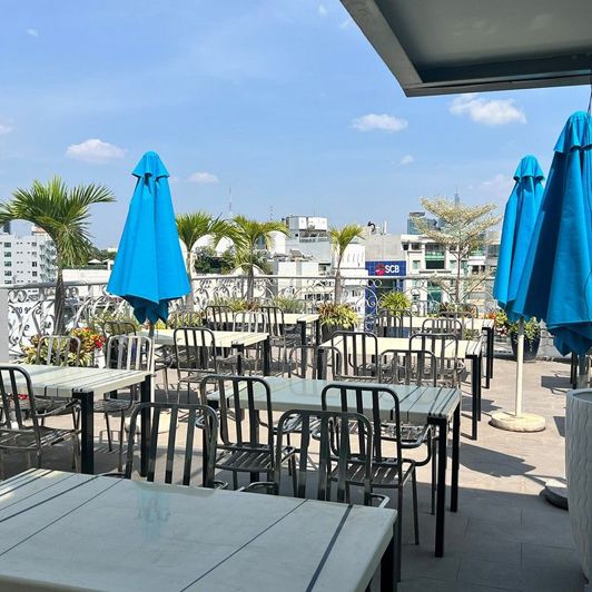 Acnos Hotel Rooftop Restaurant 1