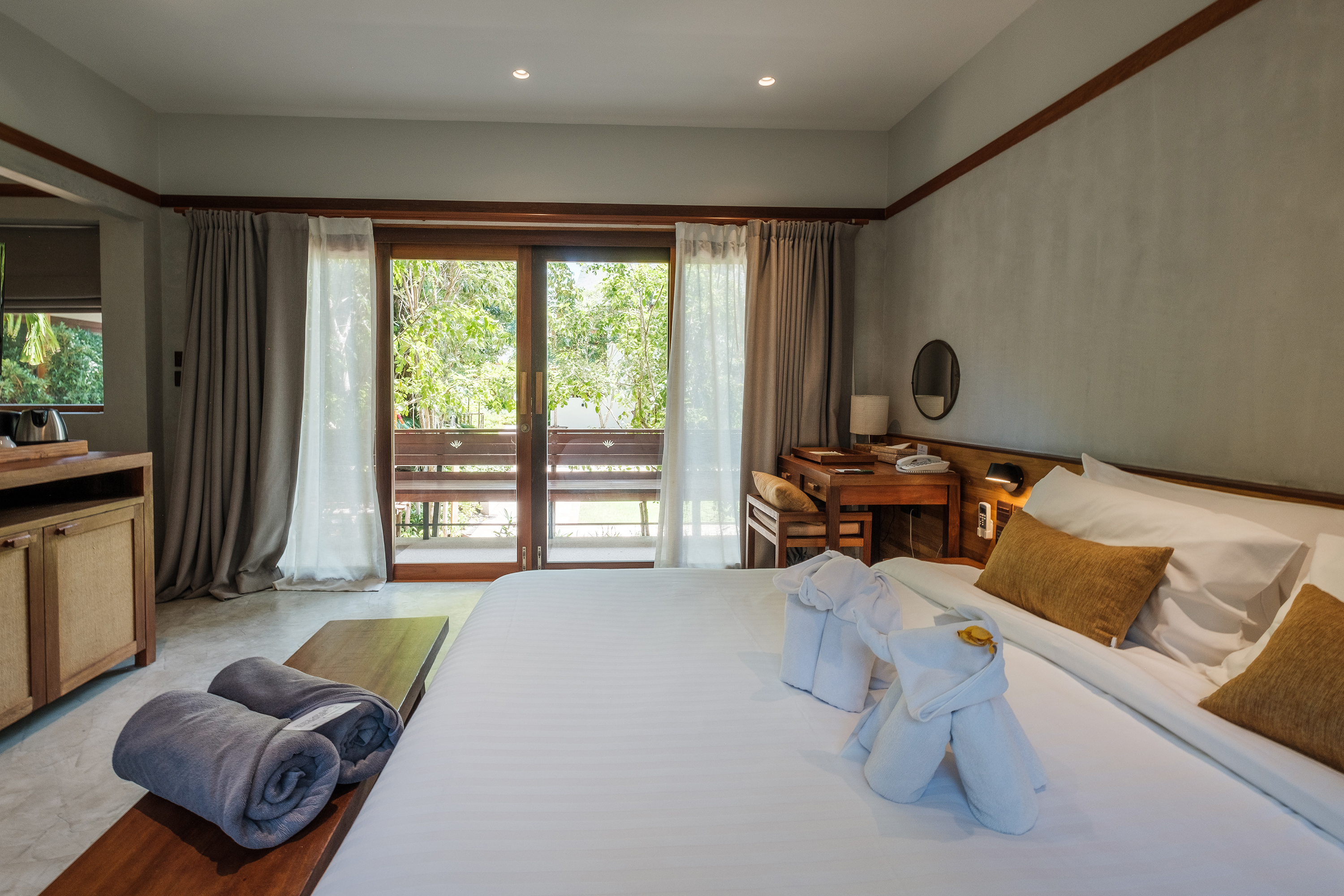 thailand - Banana Sea Fan_Standard Room_05