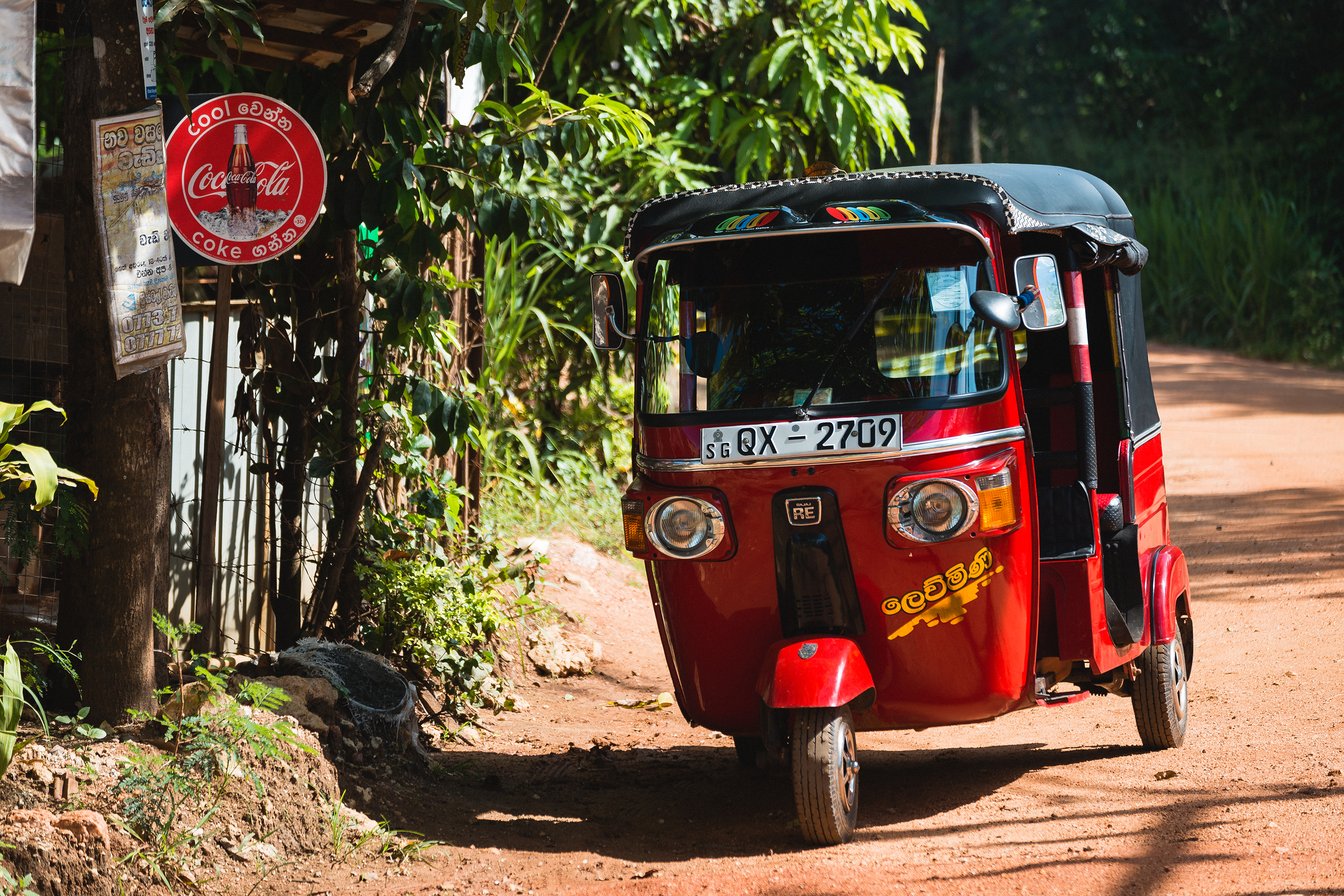 sri lanka - sigiriya_landsby_tuktuk_02