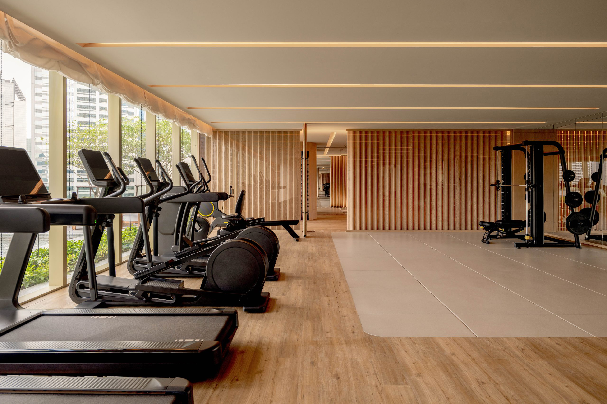 Dusit Thani Fitness 01