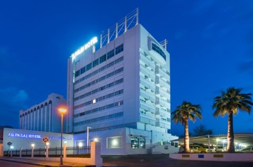 Al Falaj Hotel Exterior