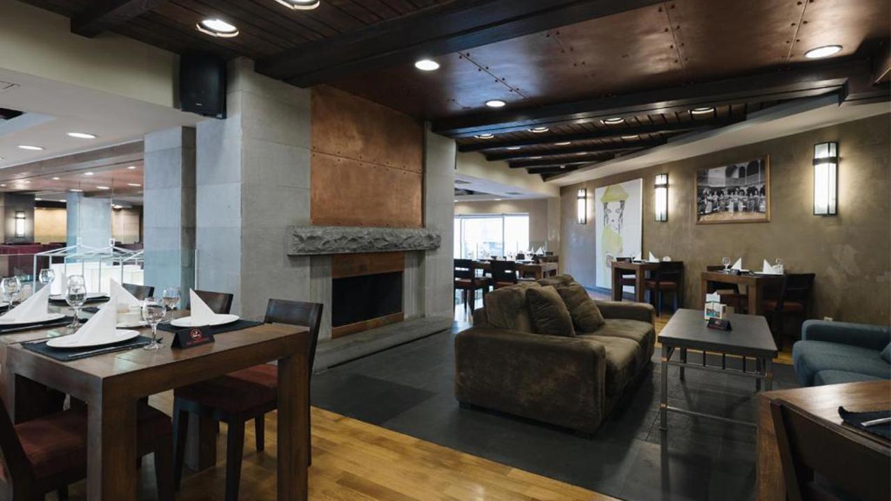 Tufenkian Historic Yerevan Hotel Lobby 02