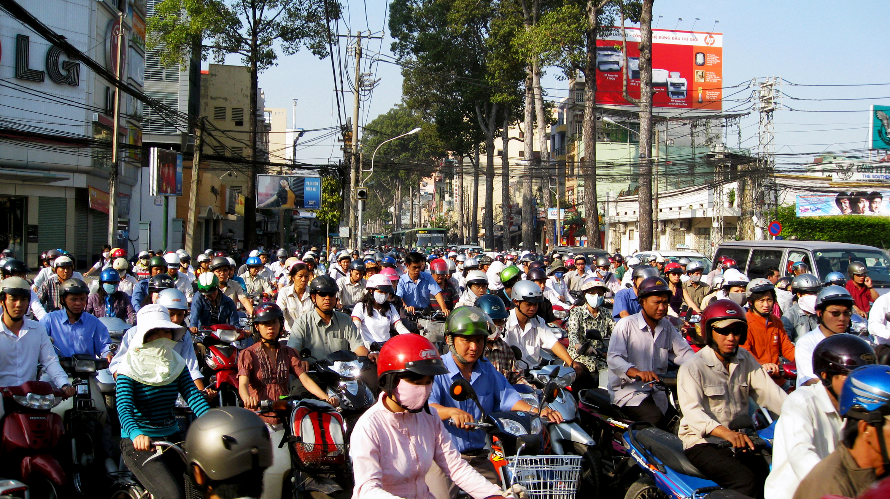 Vietnam - ho chi minh_trafik_knallert_03