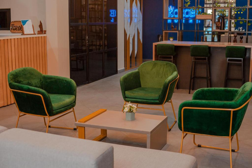 Madagaskar Kozobe Hotel Lobby 02