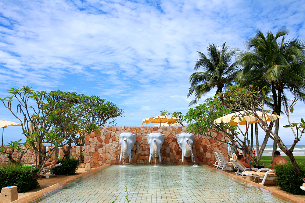 thailand - apsara pool_02