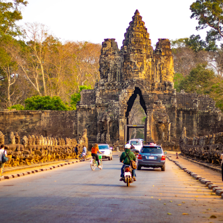 cambodia - angkor wat indgang