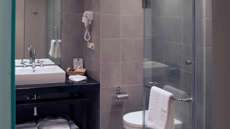 Tufenkian Historic Yerevan Hotel Standard Bathroom