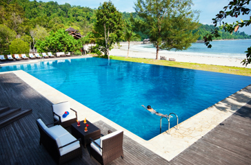 bunga raya island resort_pool_01