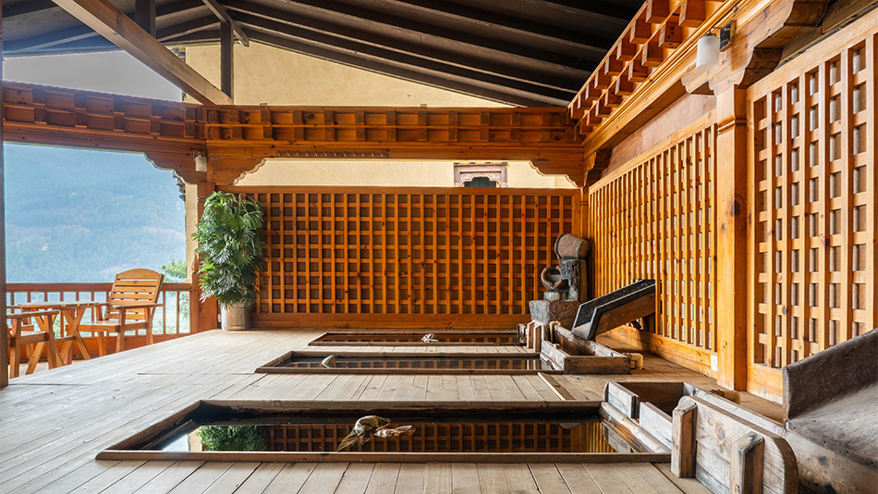 Yugharling Resort Hot Stone Bath