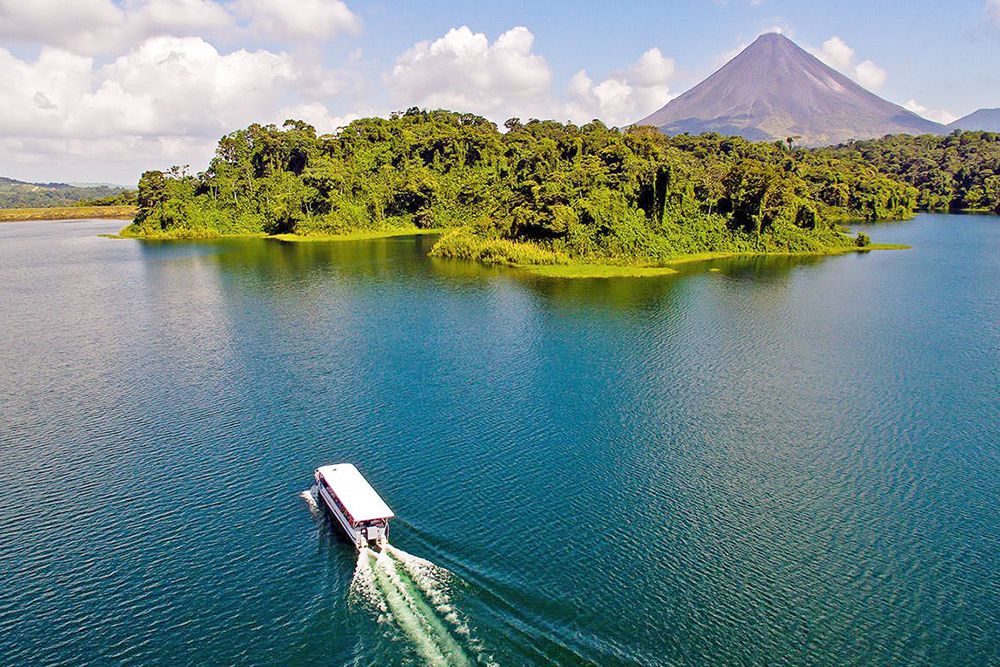 costa rica - arenal lake costa rica