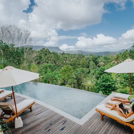 Devani Resort Sidemen Pool