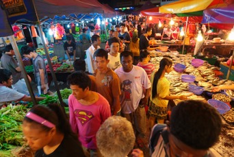 malaysia - kuala lumpur_street food_mad_befolkning_01