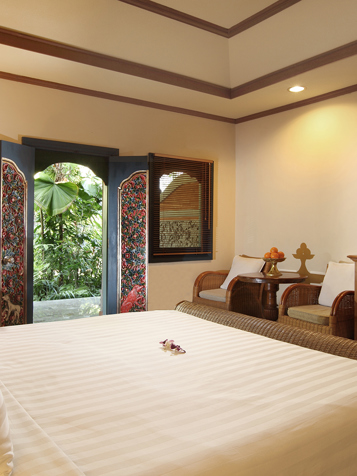 bali - sanur - puri santrian_bungalow_01