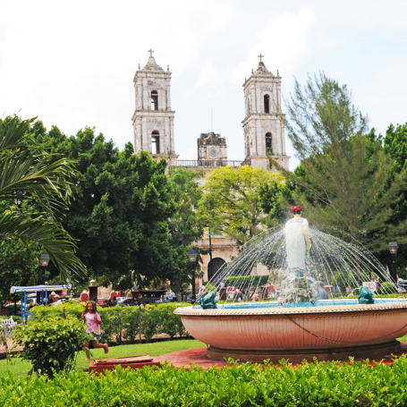 mexico - merida_zocalo_01