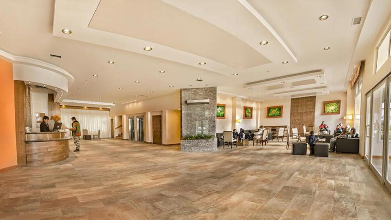 Reception Og Fælles Areal Huinid Pioneros Hotel & Aparts