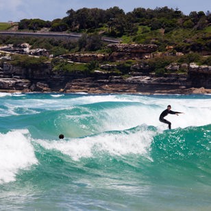 ... og livlige strande.