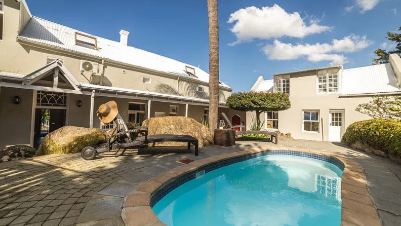 Okiep Country Hotel Pool 03