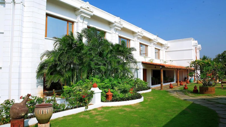 Hotel Bygning Chariot Beach Resort