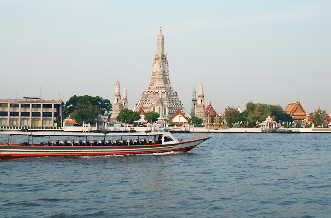 Chao Phraya Udsigt Over Wat Arun