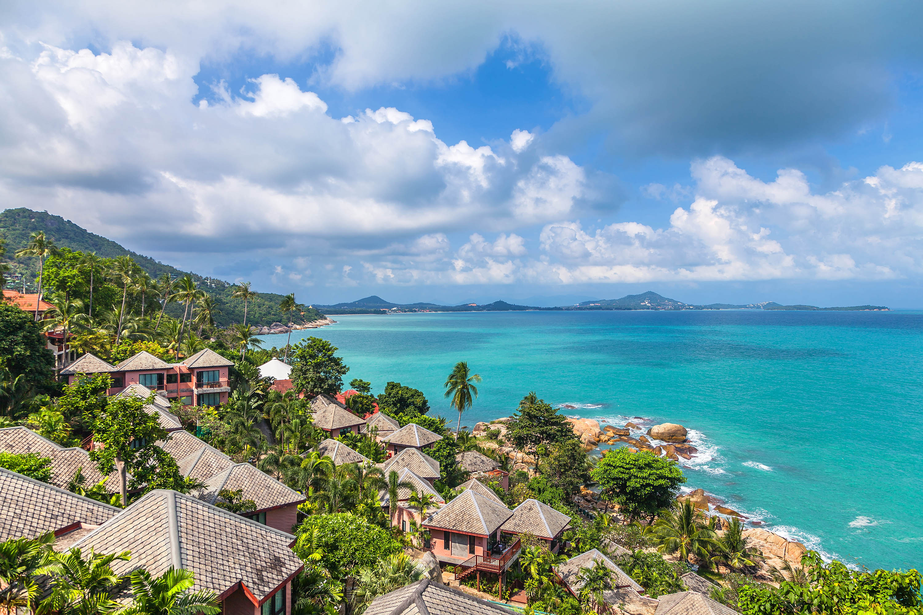 Smuk panoramaudsigt over det kuperede terræn på Koh Samui
