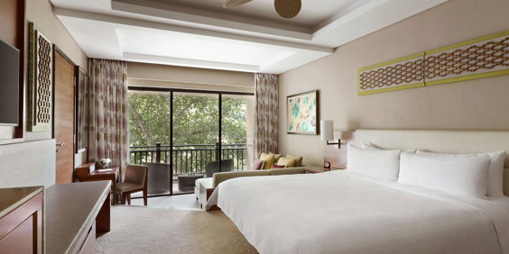Shangri La Rasa Ria Room