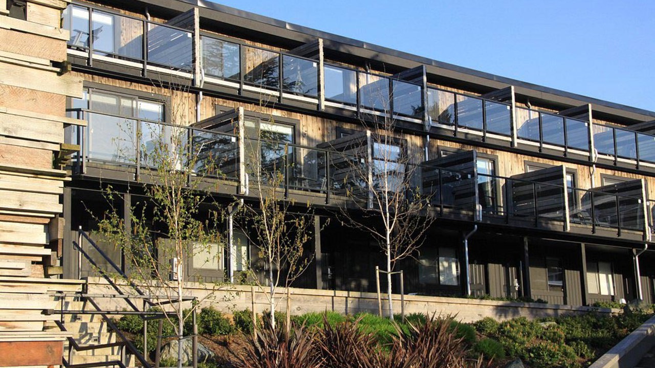 Tofino Resort Marina 02