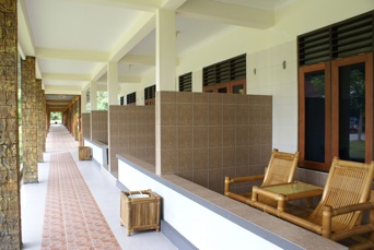 indonesien - toledo inn_vaerelse facade_01