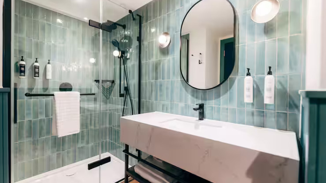 Bathroom K1 K1d Q1 D2s 2