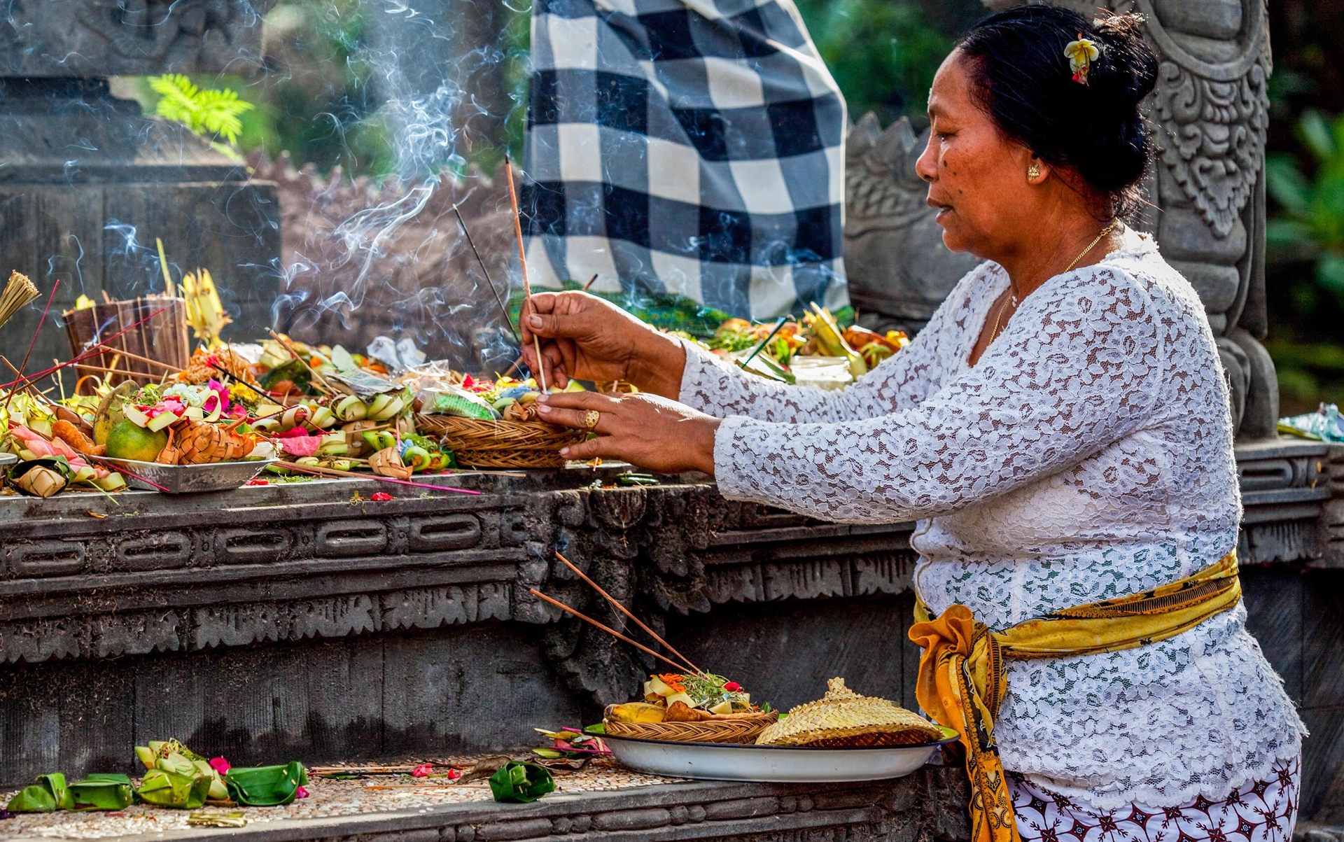 bali - galungan_offergave_01