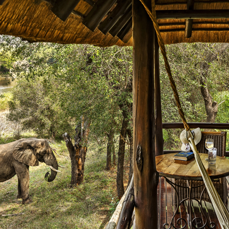 Nyati Safari Lodge River Bungalows 08