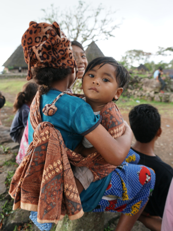 bali - flores_landsby_befolkning_01