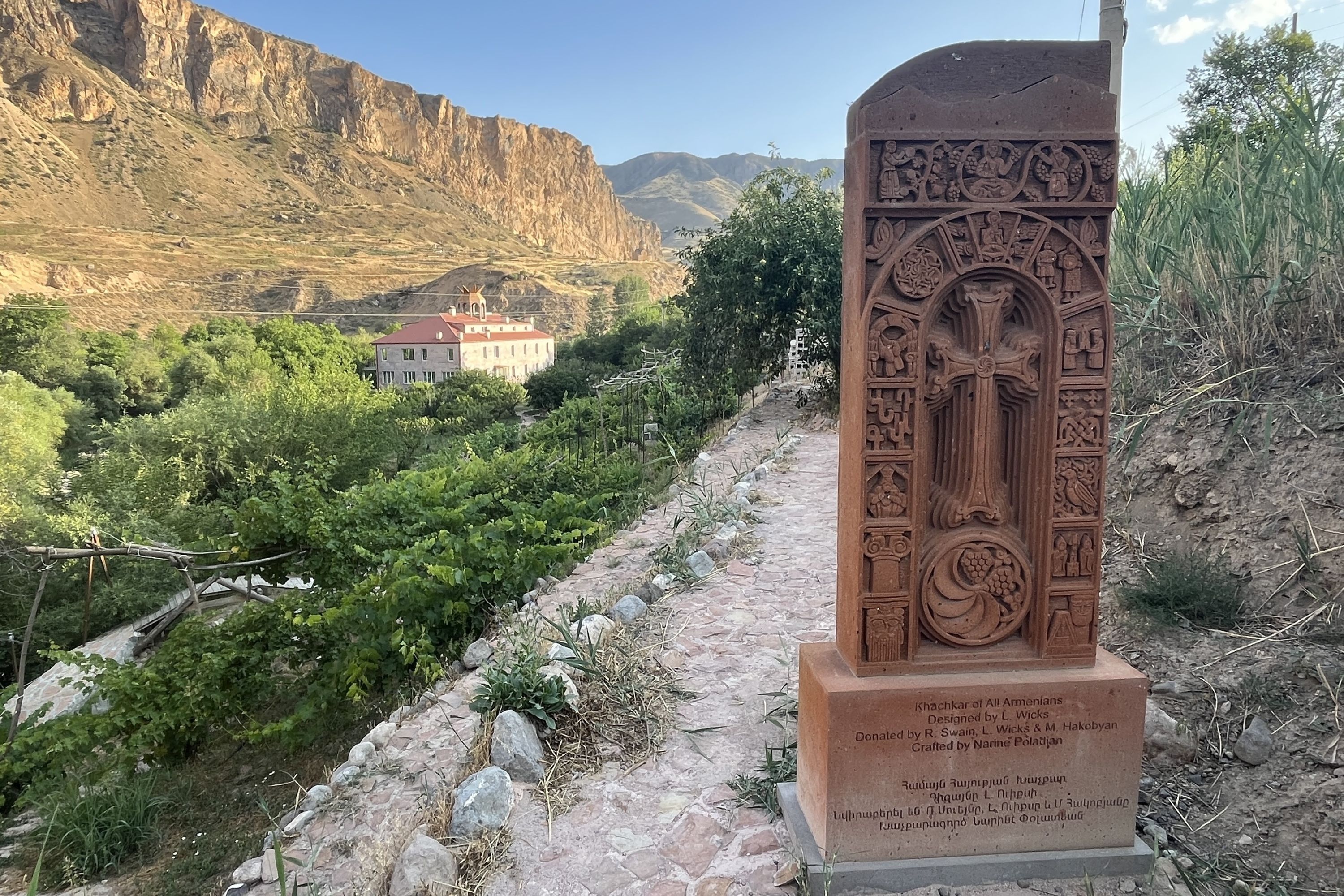 Armenien Areni Stenkors Stine