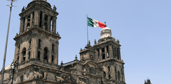 Vi starter vores rundrejse i storbyen Mexico City, hvor vi skal på byrundtur.