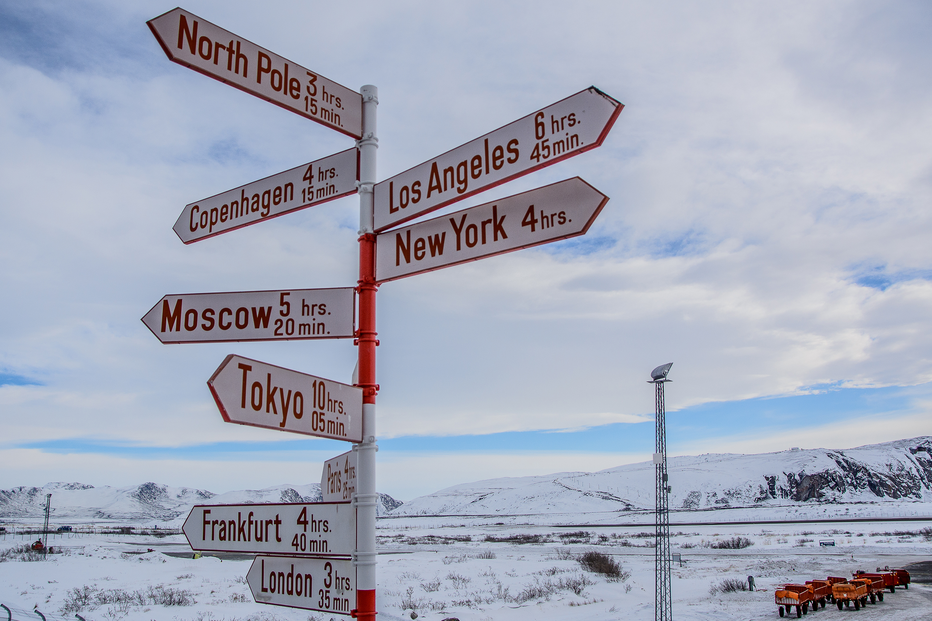 kangerlussuaq_lufthavn_skilt_01