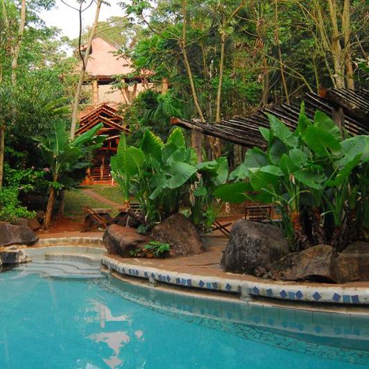 argentina - yucatinga lodge_pool_01