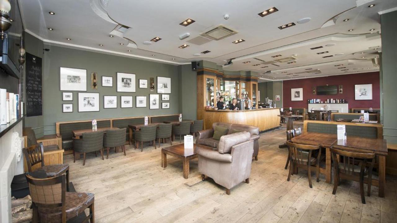 Bar