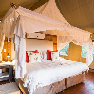 Madikwe National Park Aha Takadu River Camp Luksus Telt 02
